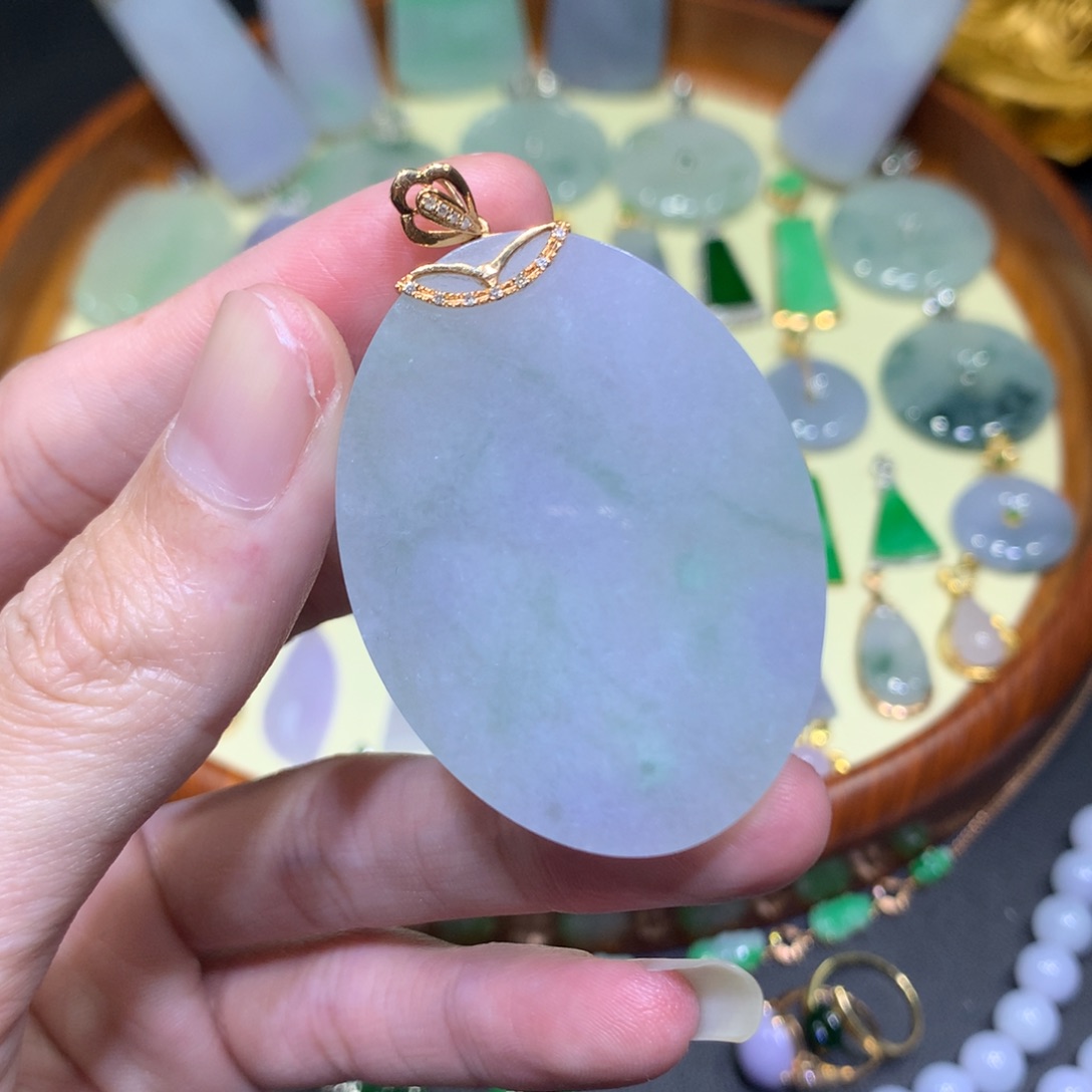 翡翠吊坠(不含链)18K金镶嵌