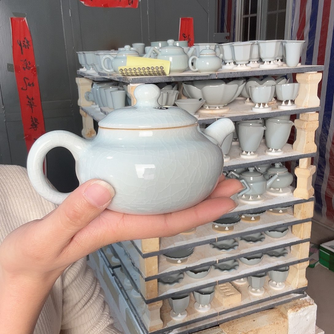 中***调陶摆件汝瓷仿古壶支钉烧仿古月白釉微瑕28