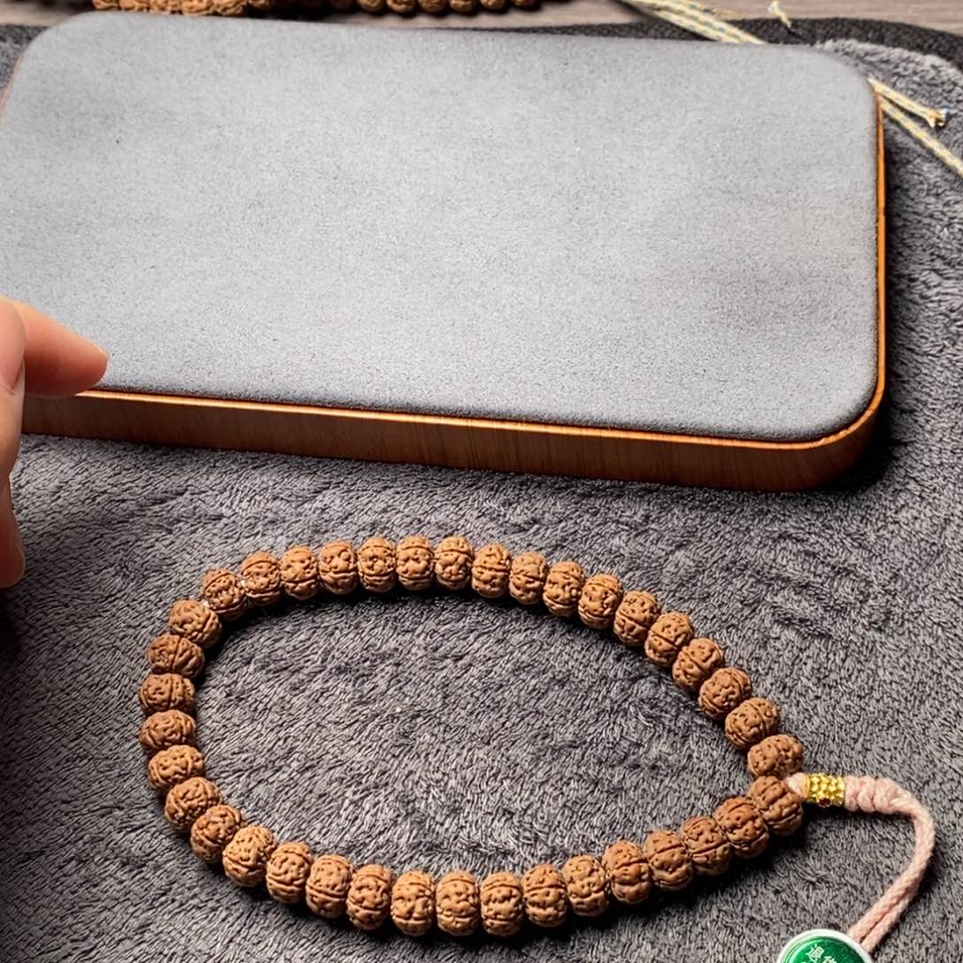 十***二金刚菩提吊坠老树王