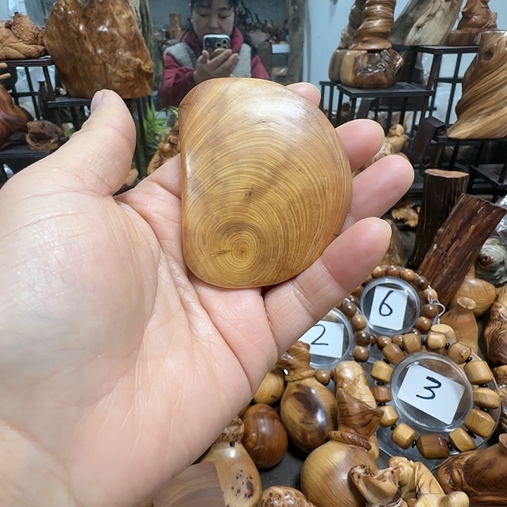 九***·柏木太行崖柏陈化黑油闻香刮痧板