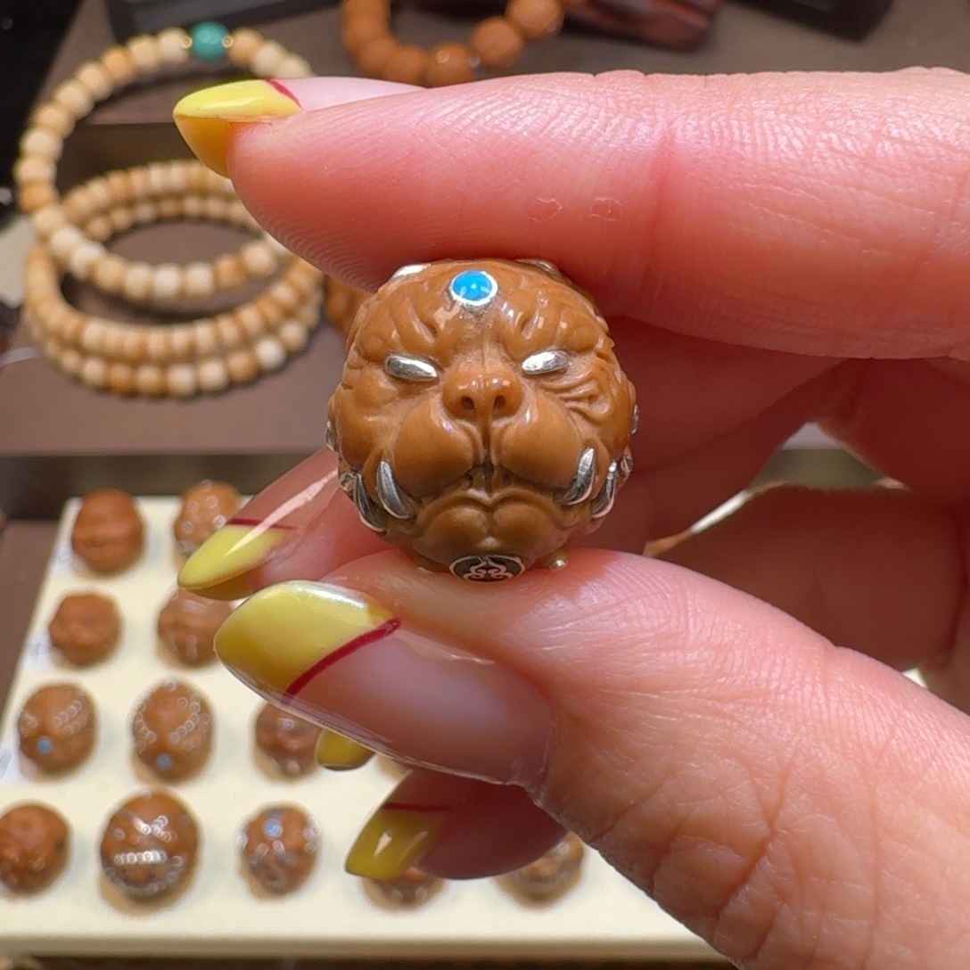 猴头核桃吊坠你*狗王