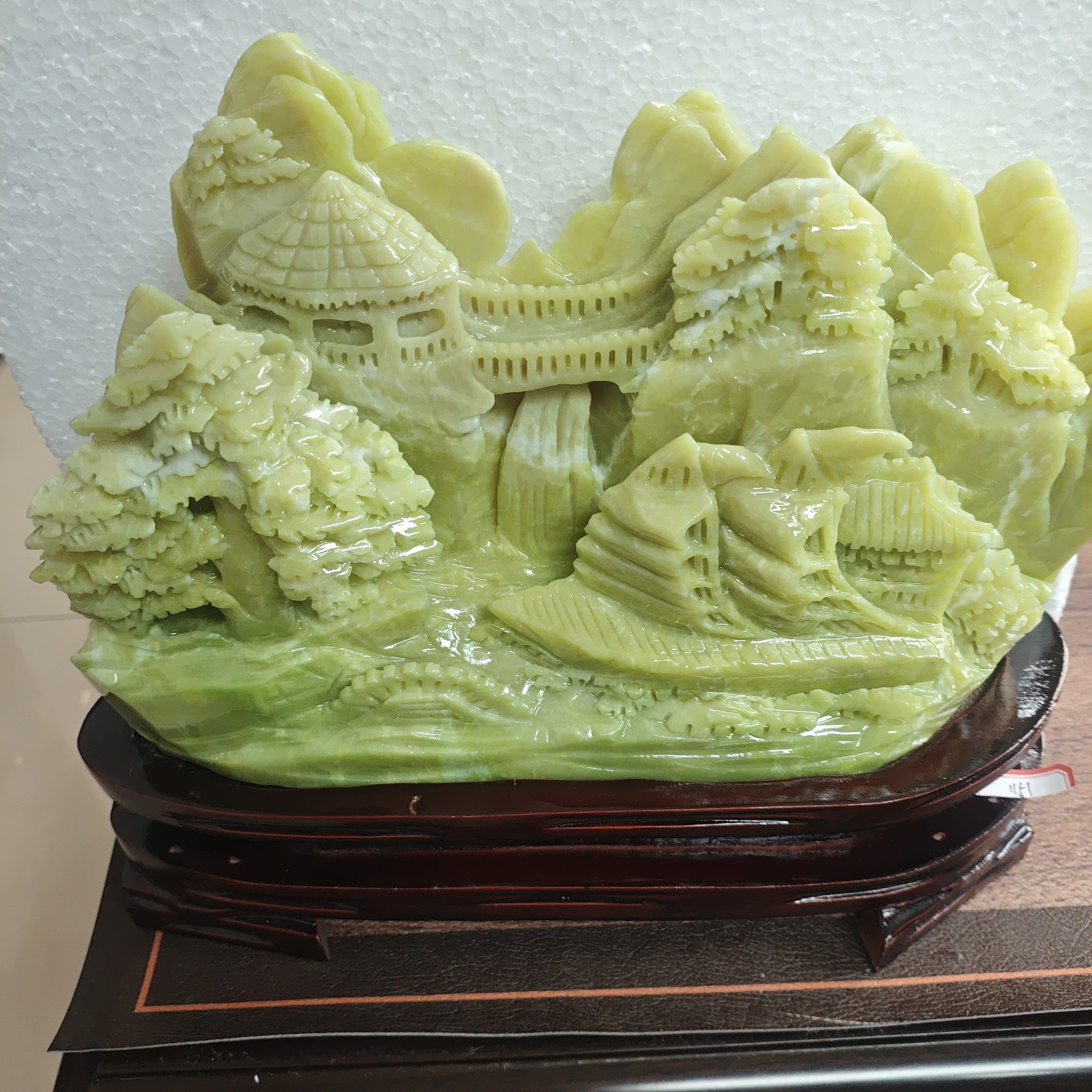 玉岫岩料手工雕刻居家装饰高端摆件一物一图1151