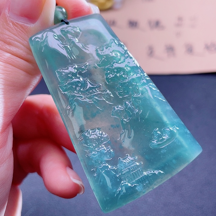 翡翠吊坠(不含链)未镶嵌