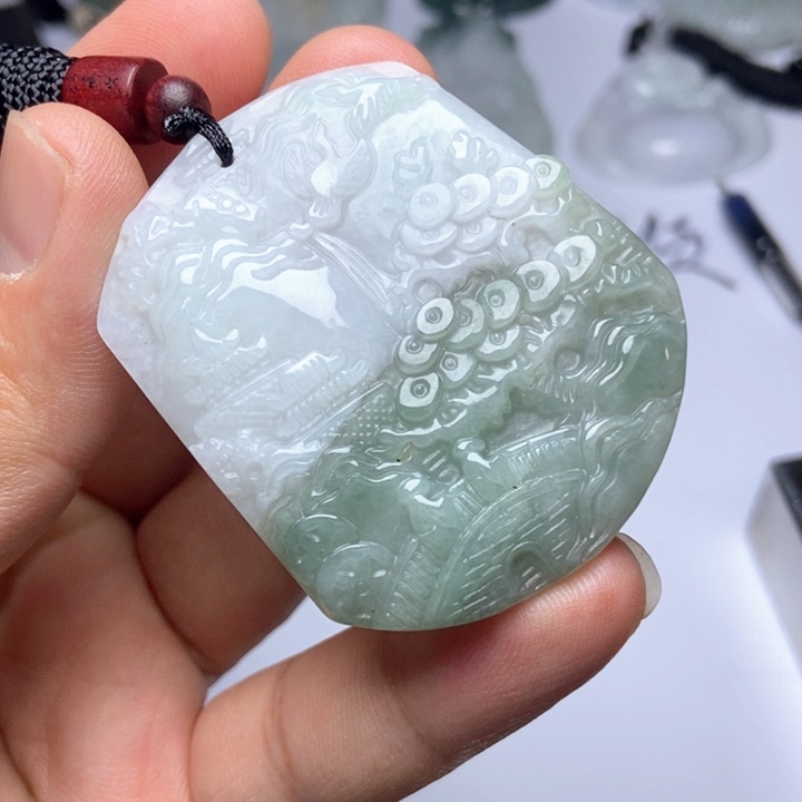 翡翠未镶嵌颈饰翡翠