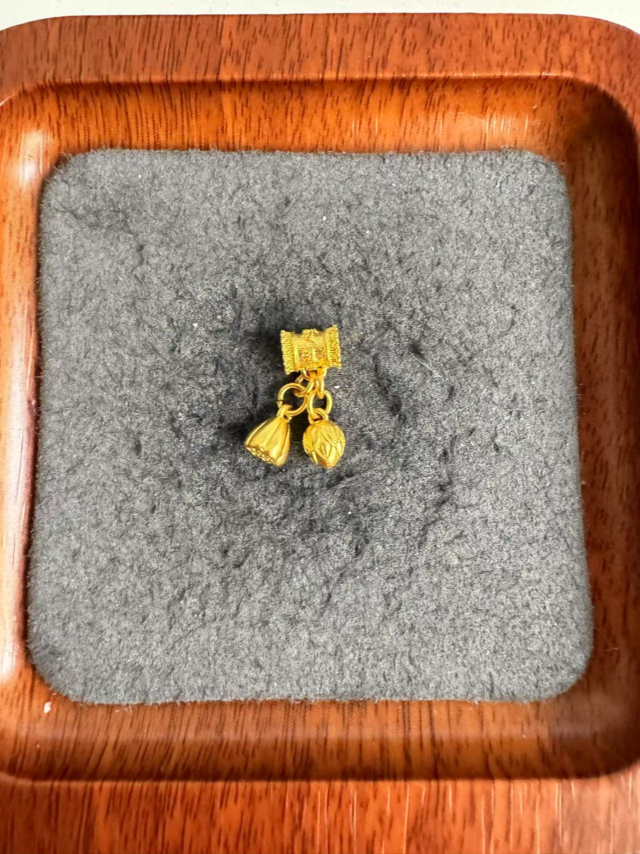 足金999 古法工艺两世欢吊坠