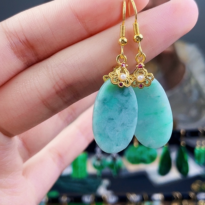 翡翠耳饰未镶嵌饰品