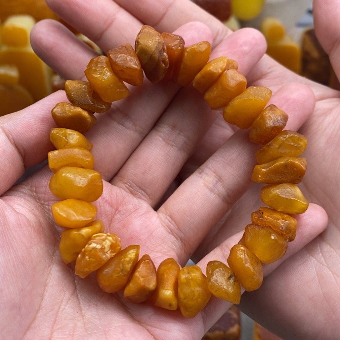 琥珀吊坠(赠链)未镶嵌柳*金