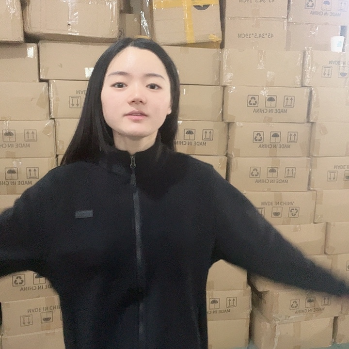 玻璃黑色外套。xxxl