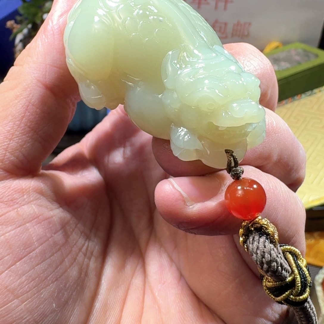 和田玉（糖玉）未镶嵌颈饰