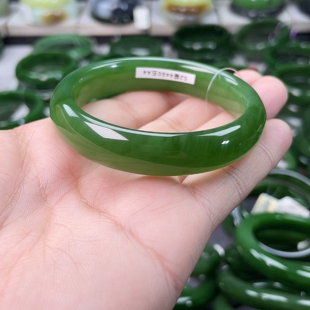 和田玉（碧玉）手镯未镶嵌