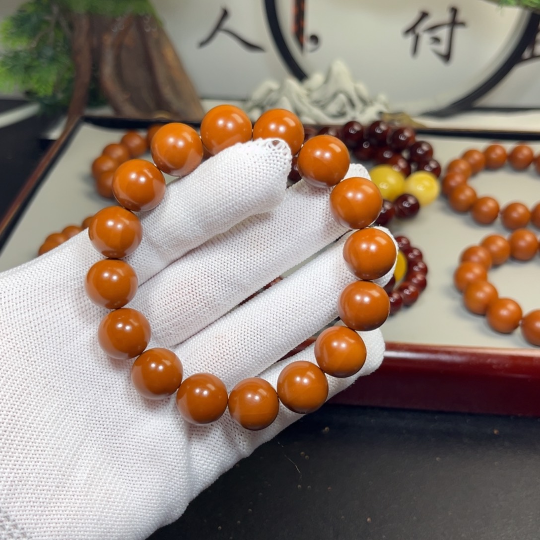 、***白吊坠橄榄核1.35老树铁核精品