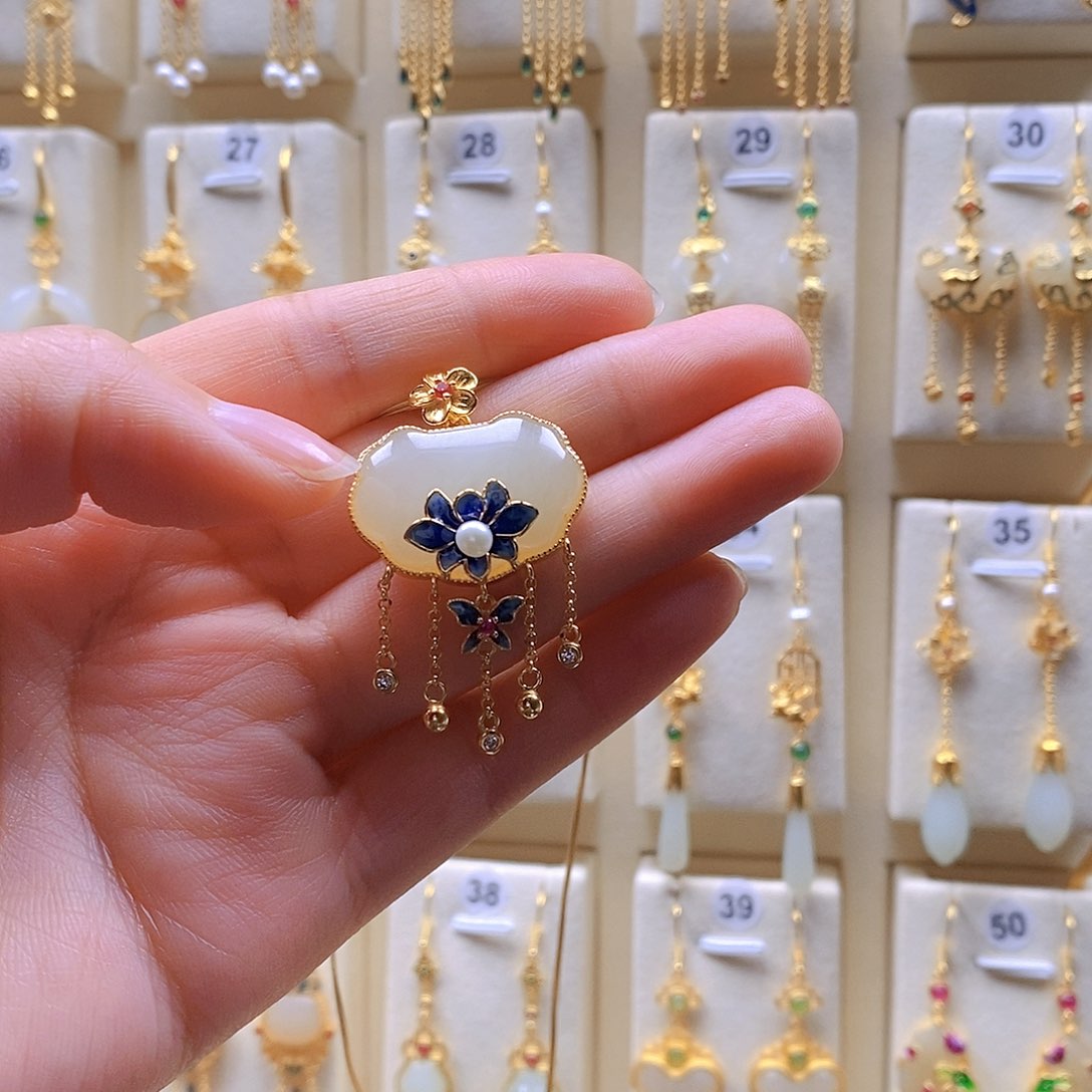 和田玉银S925镶嵌颈饰