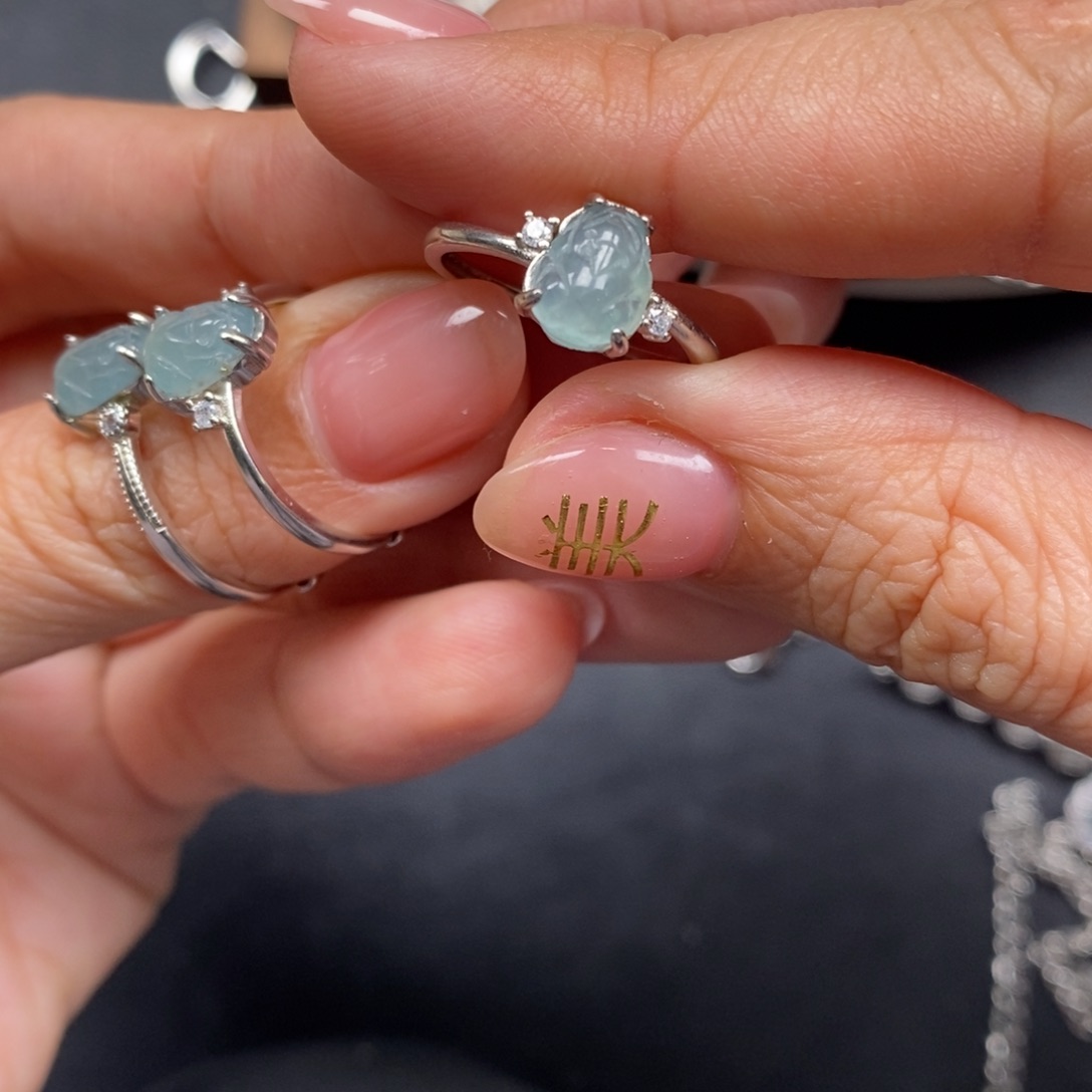 翡翠颈饰未镶嵌翡翠