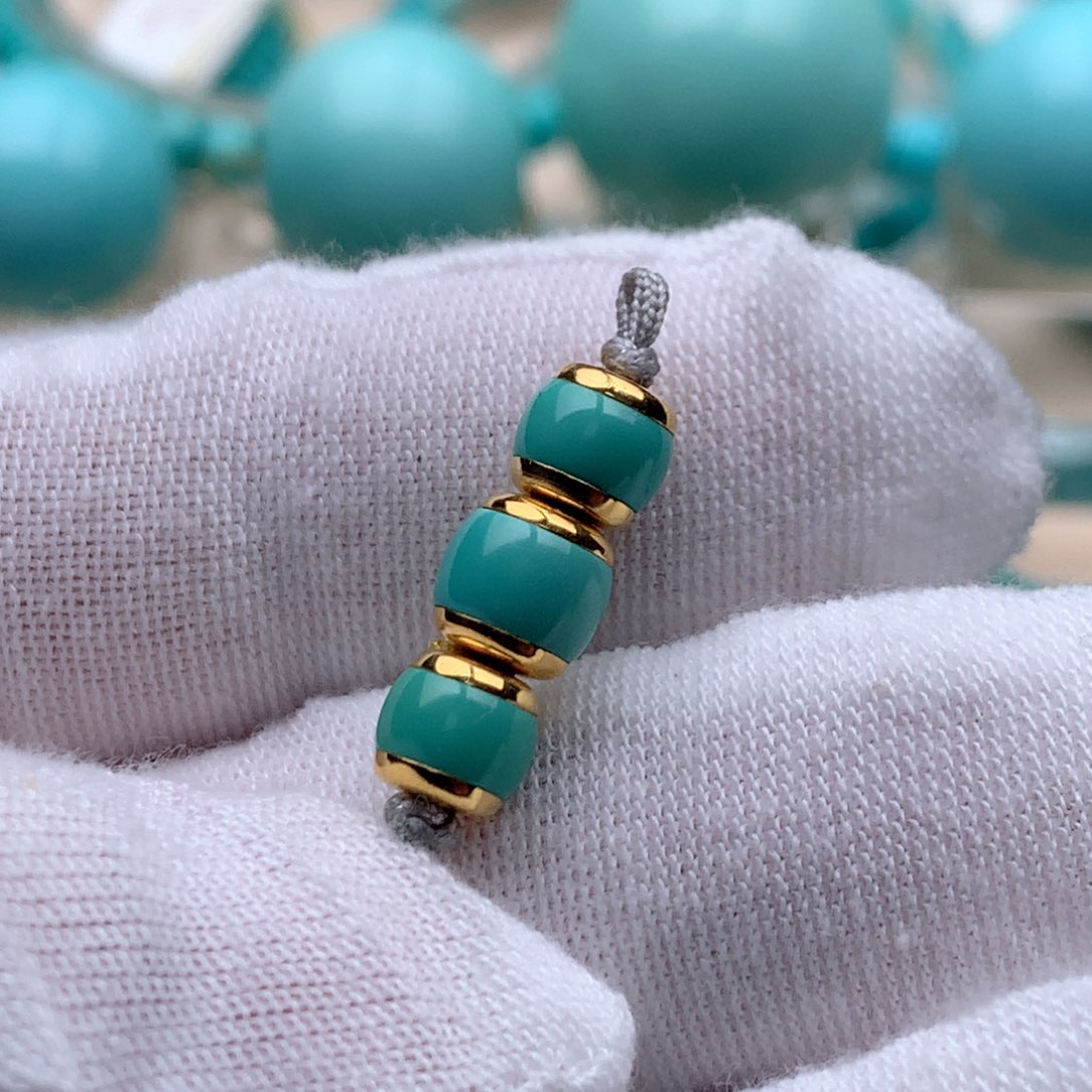 绿松石颈饰18K金镶嵌