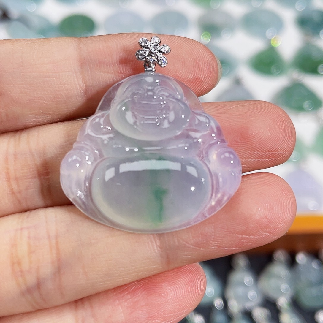 翡翠18K金镶嵌颈饰吊坠