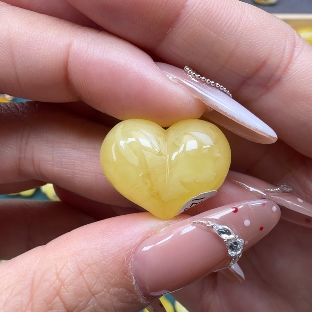 琥珀未镶嵌裸石蜜蜡