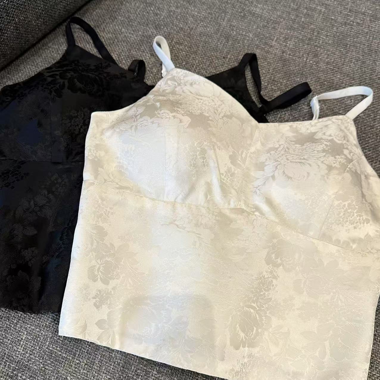 【大静静】国风~缎面提花美背DJJ2080