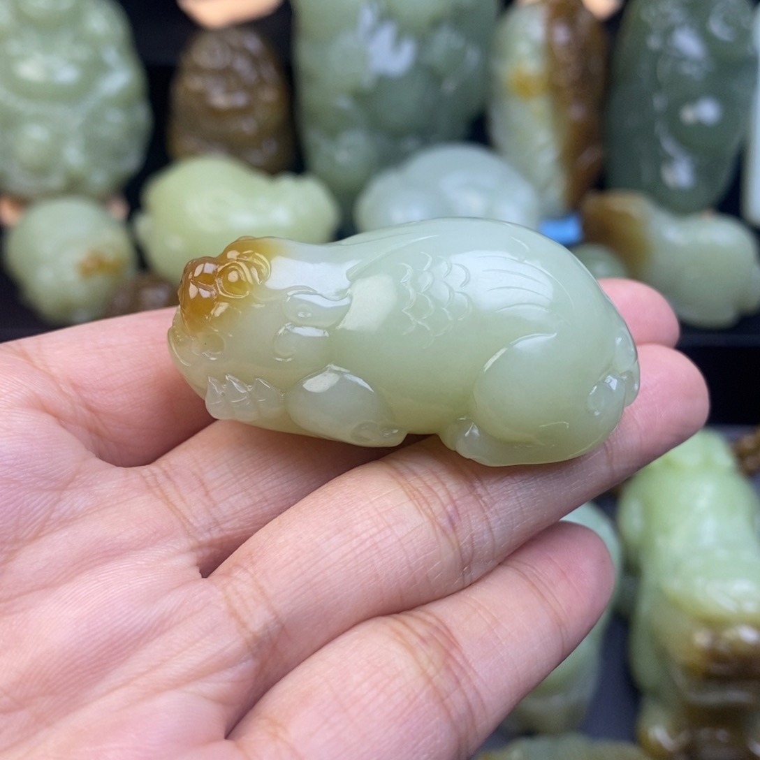 和田玉把件未镶嵌啦****啦