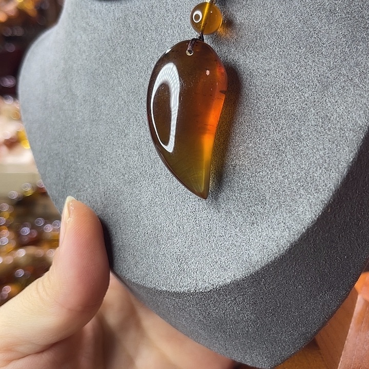 琥珀未镶嵌裸石天然缅甸琥珀