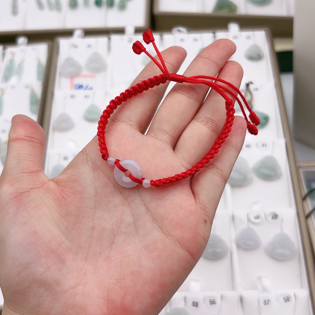 翡翠颈饰未镶嵌平安扣手绳