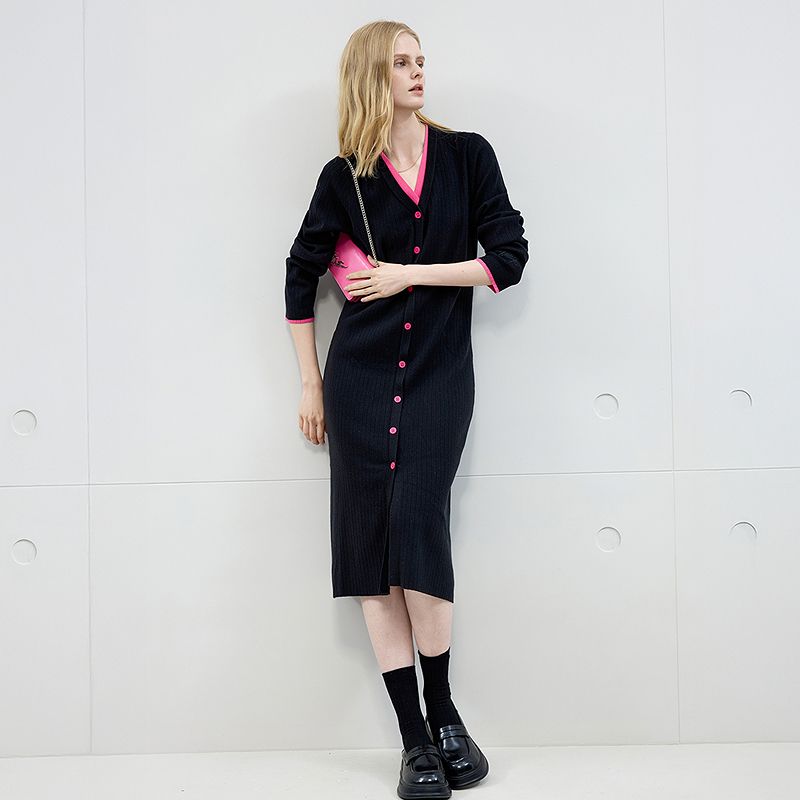 Juicy Couture橘滋25年秋冬新款旷野优雅刺绣撞色领毛织连衣裙女