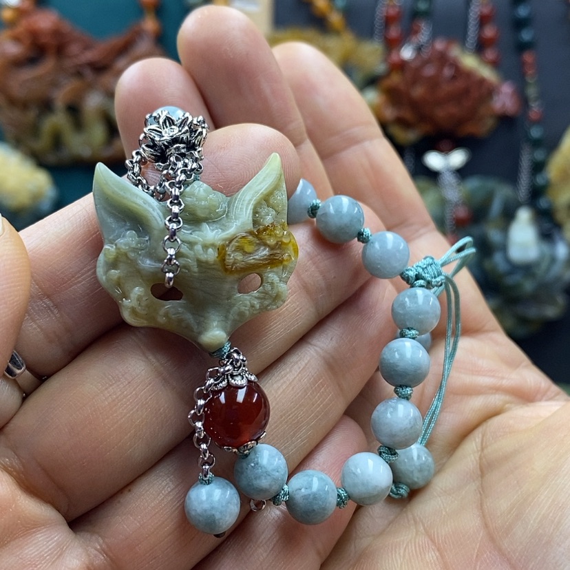 【闪购商品】蛇纹石玉未镶嵌手牌