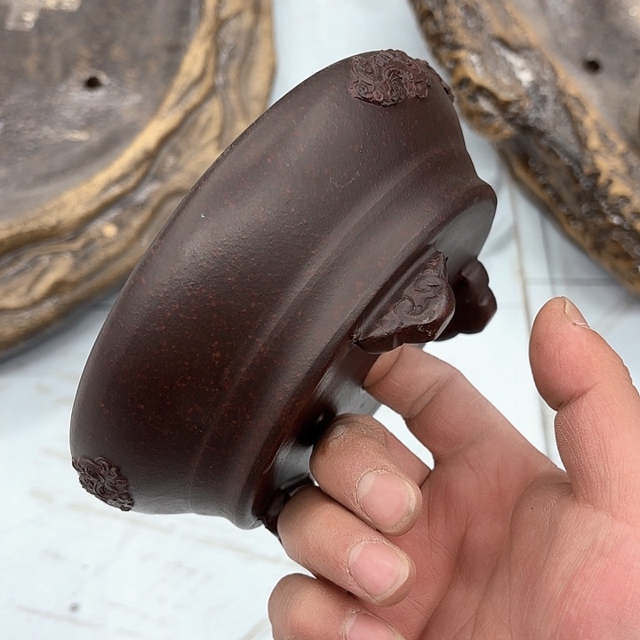 紫砂花盆紫砂的颜色很漂亮