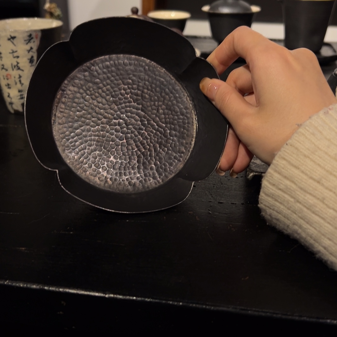 瓷片陶瓷。     陶瓷。      