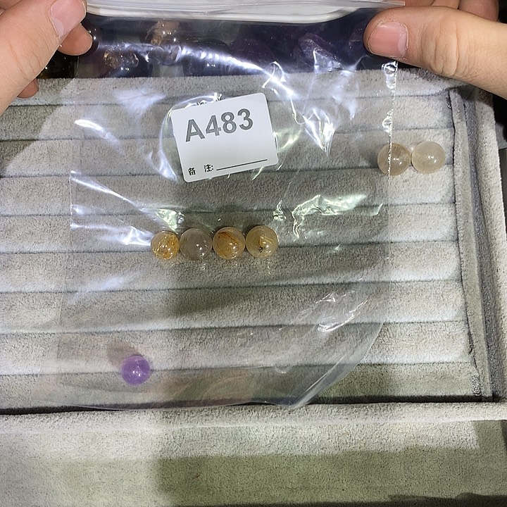 亿***豪水晶珠宝半成品未镶嵌A483