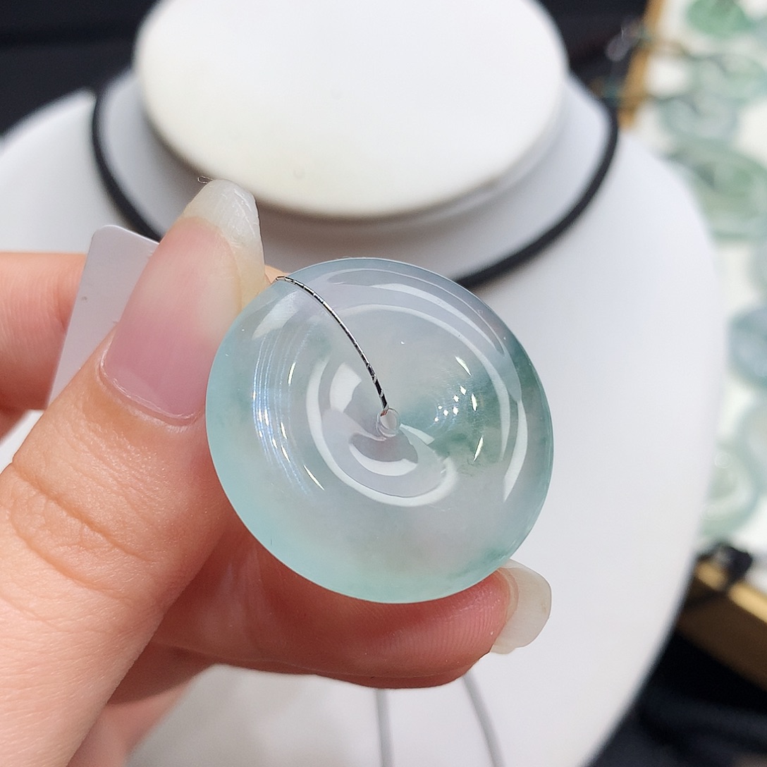 翡翠未镶嵌胸饰翡翠137，28.1/5.7