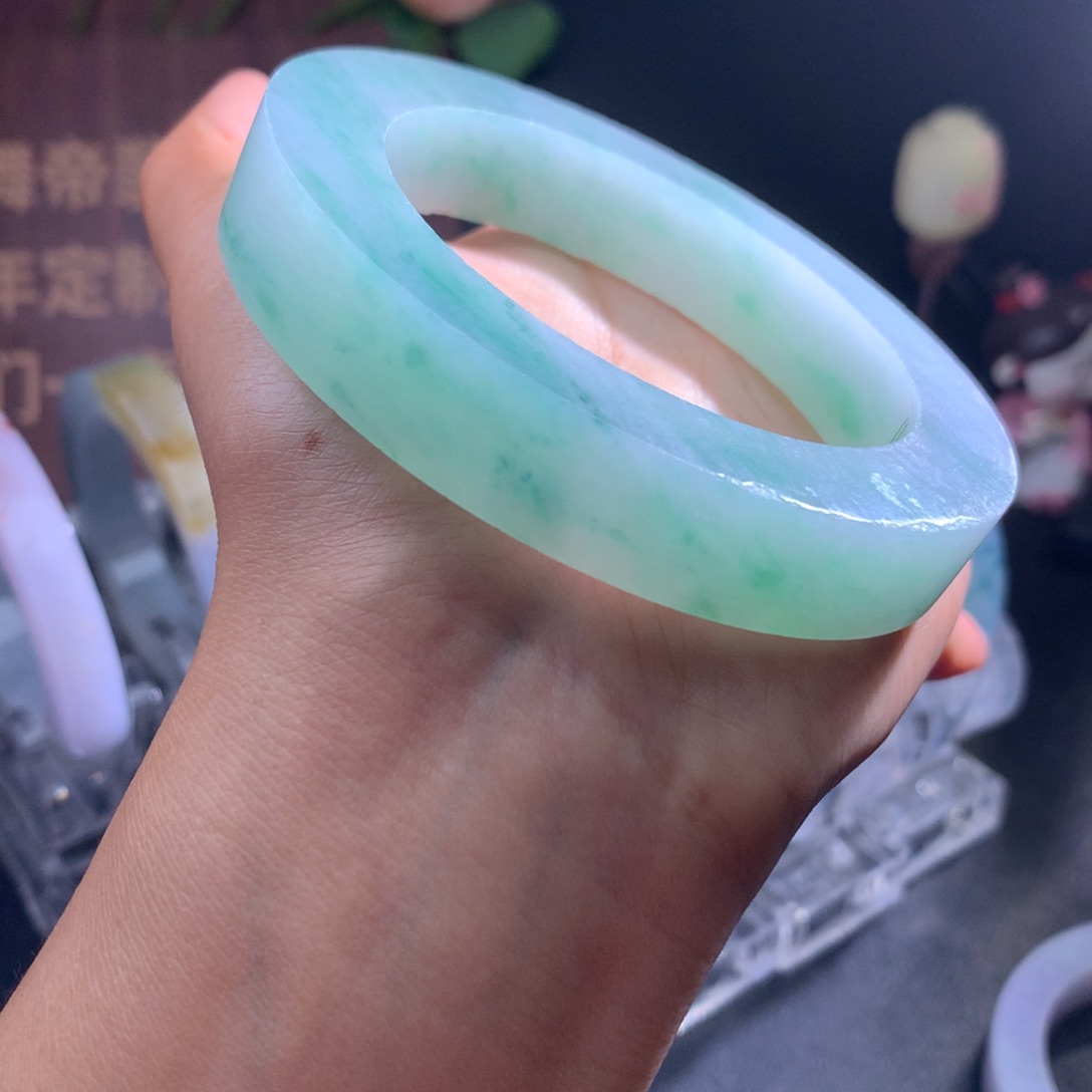 定制翡翠手镯未镶嵌