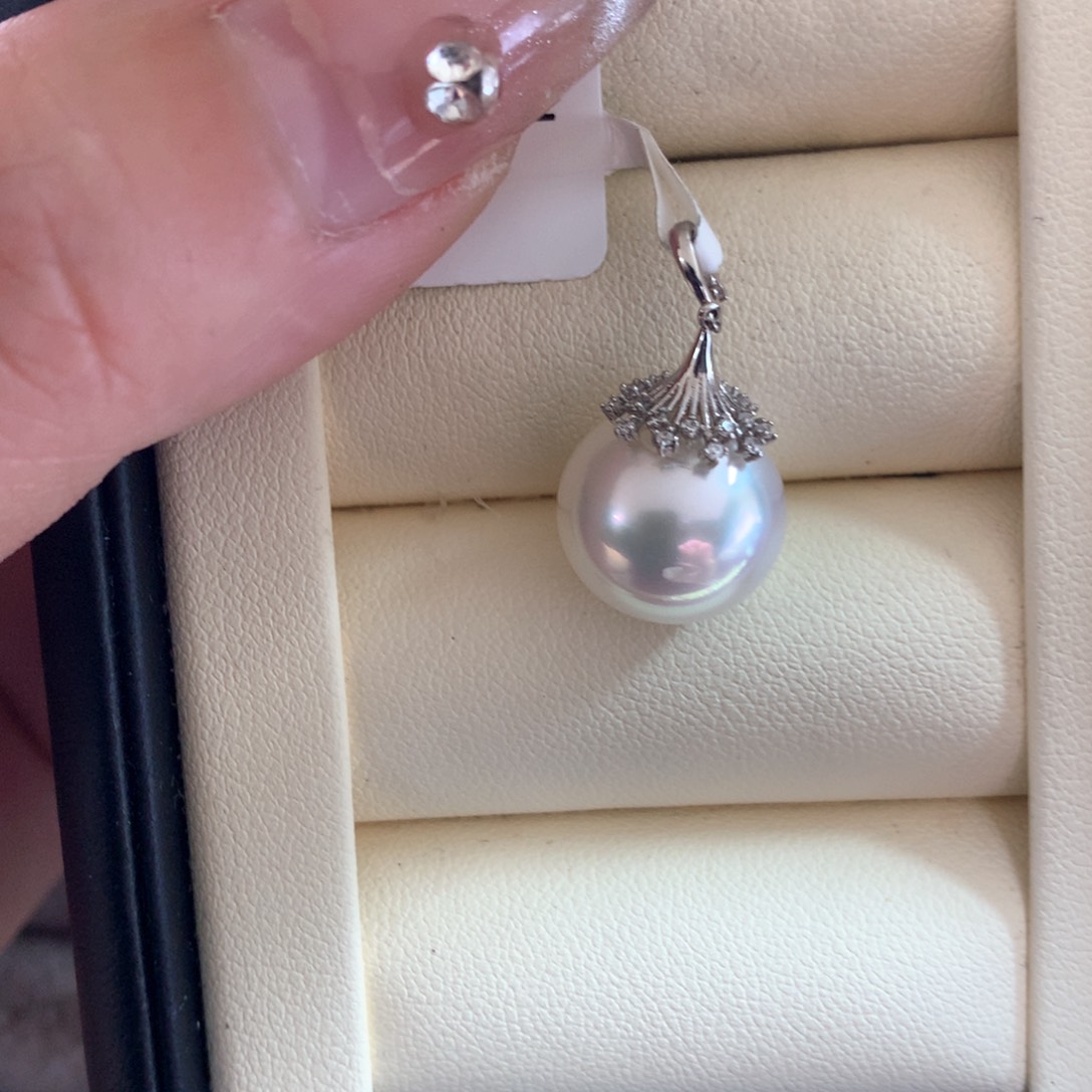 海水珍珠颈饰18K金镶嵌