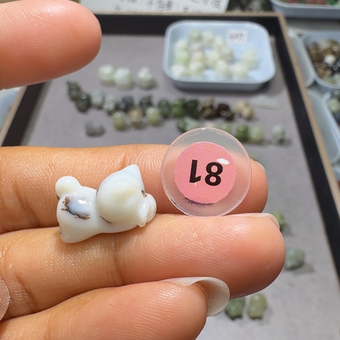 和田玉未镶嵌珠宝奇石