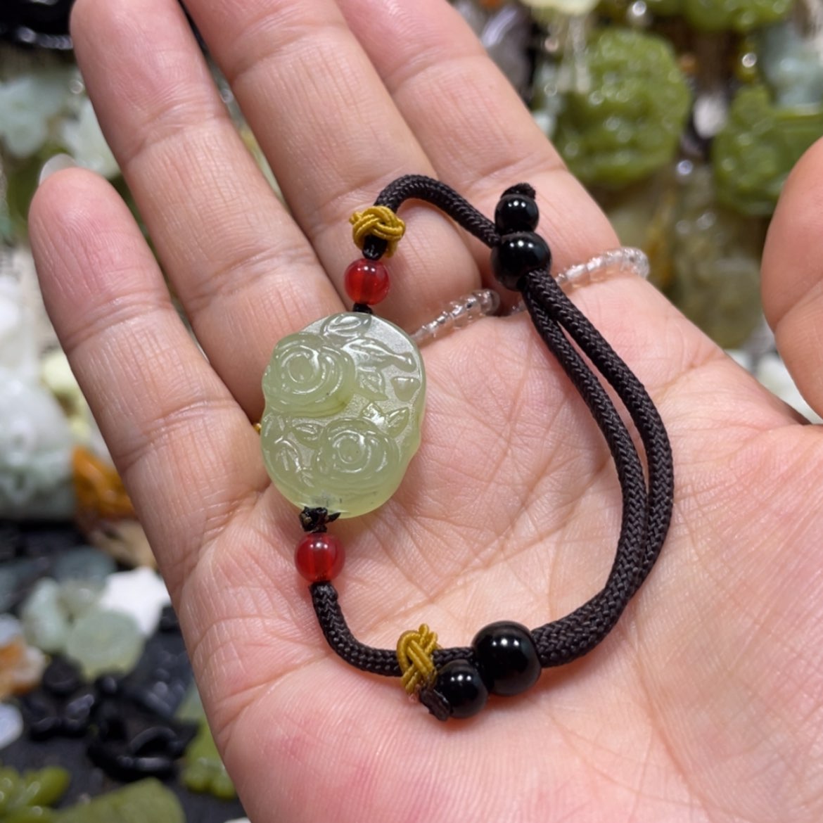 【闪购商品】岫玉颈饰未镶嵌72手串