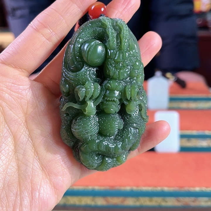 和田玉吊坠未镶嵌