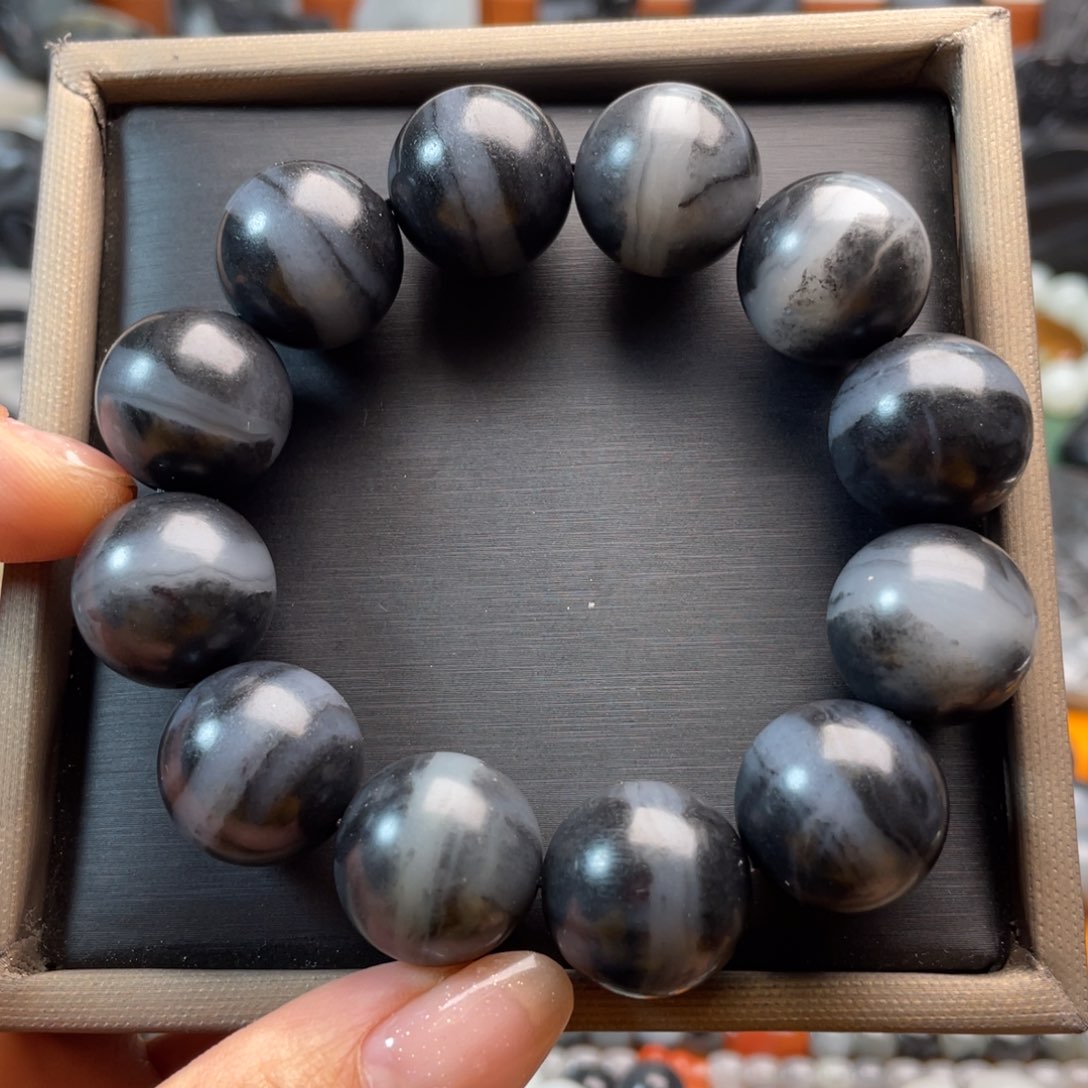 和田玉手串未镶嵌