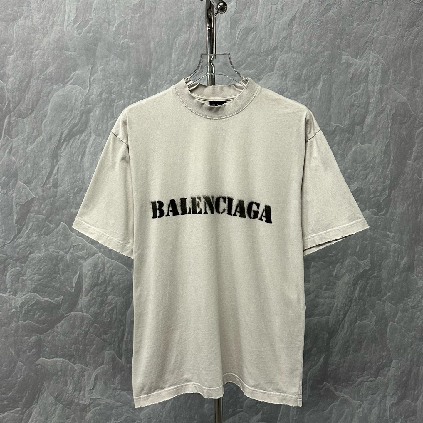 未使用 Balenciaga/巴黎世家 模糊字母印花做旧短袖XS码D17627