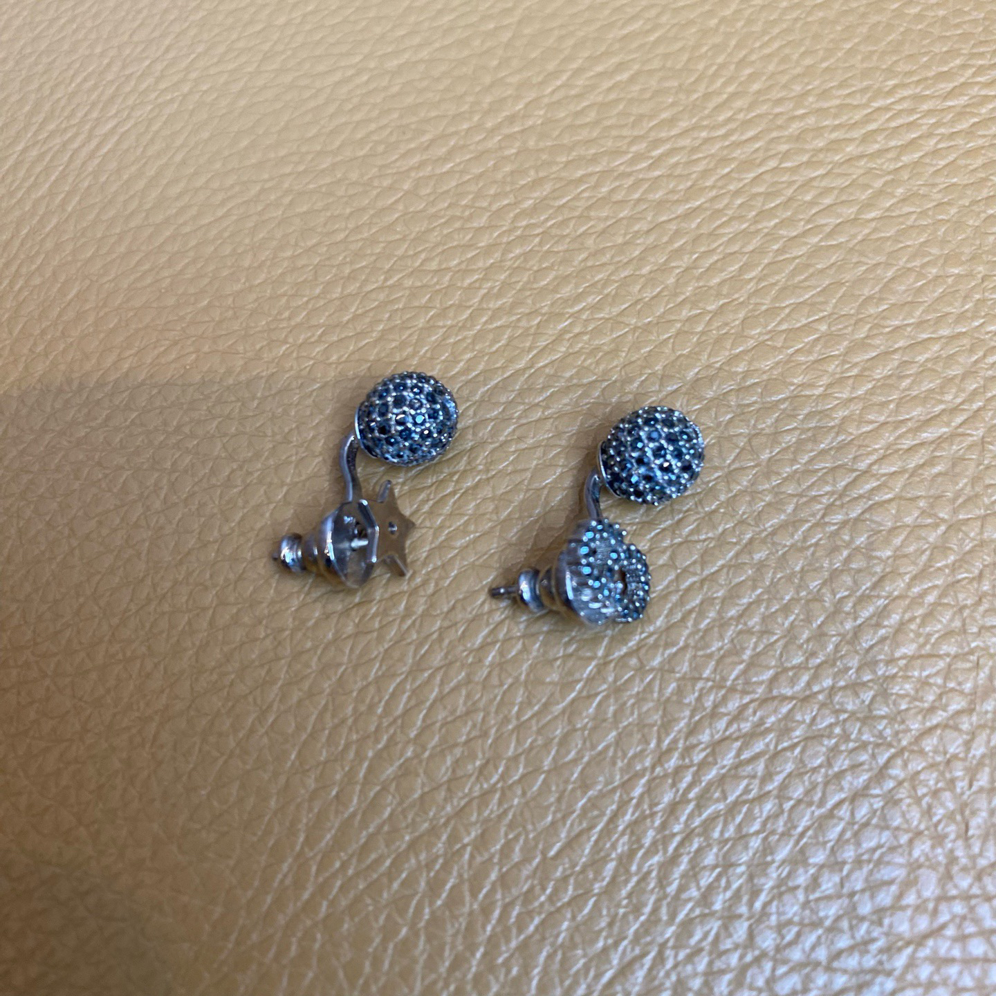 99新 DIOR/迪奥 Dior迪奥金色CD字母星星珍珠耳钉/99新/35169