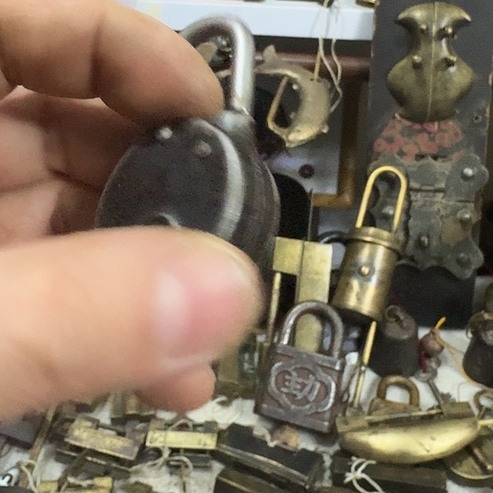 用***8锁头我来拉踩肖蘸的