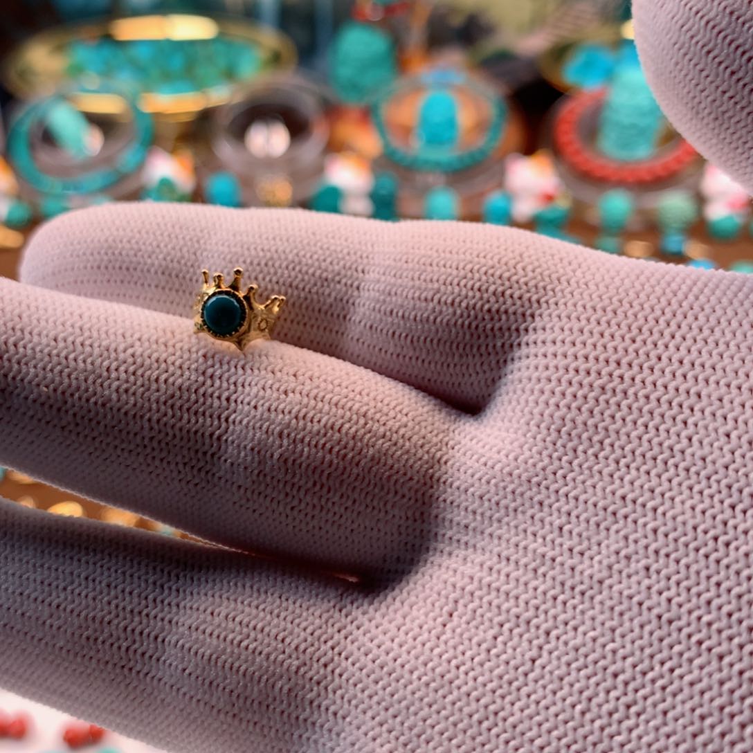 绿松石配饰18K金镶嵌