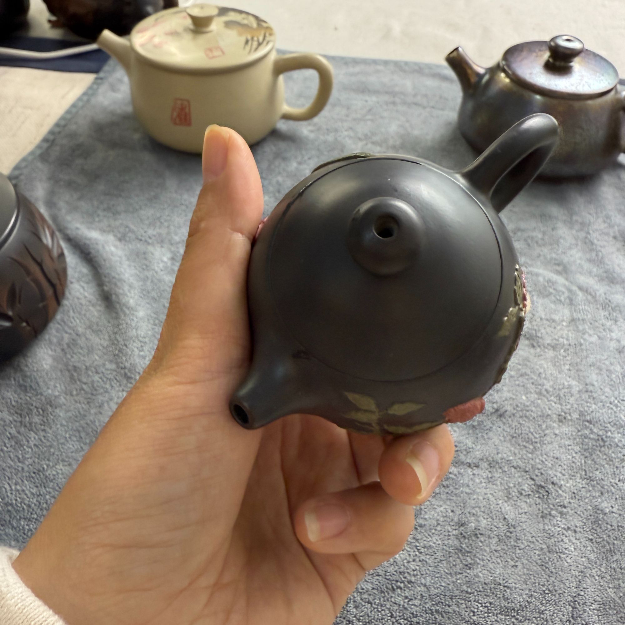 云南建水紫陶龙蛋堆雕工艺100CC茶壶纯手工小容量仿古壶