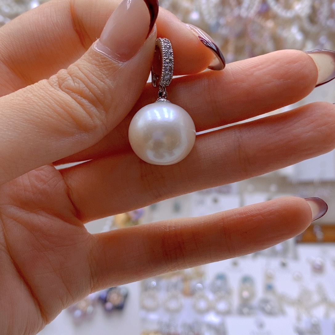 颈饰银S925镶嵌淡水珍珠