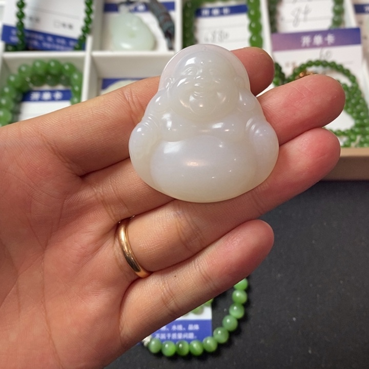 和田玉颈饰未镶嵌