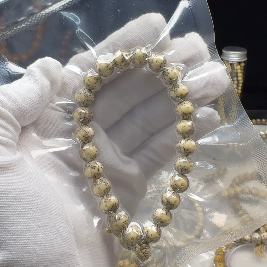 手串星月菩提石玉料9圆手持