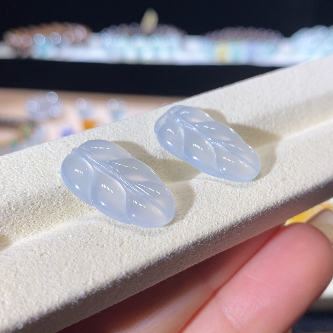 翡翠未镶嵌颈饰翡翠冰种树叶二选一只发一件