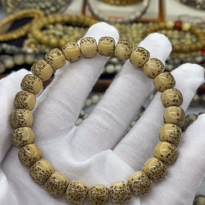 【闪购商品】星月菩提手串原生态石玉料