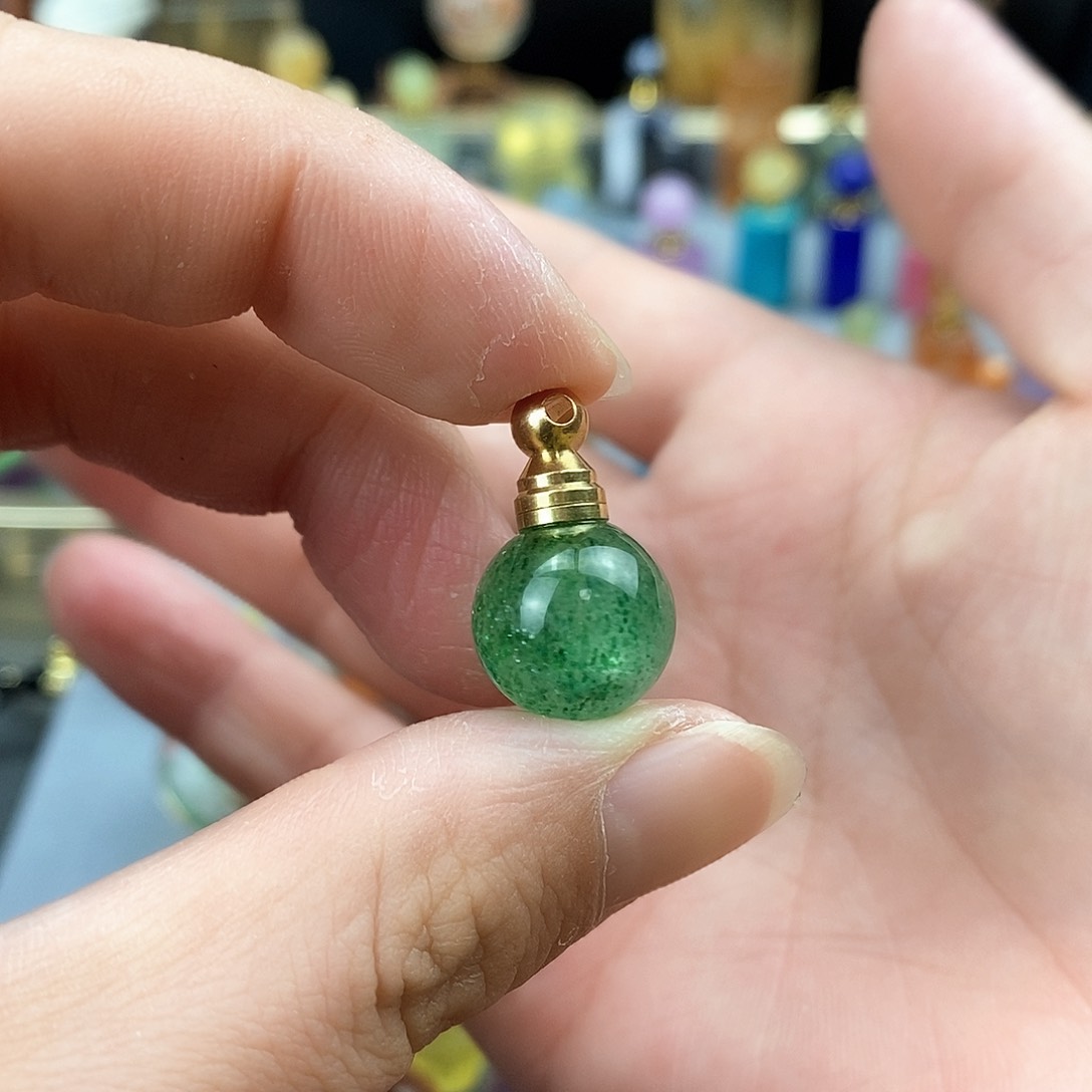 查罗石颈饰合金天然