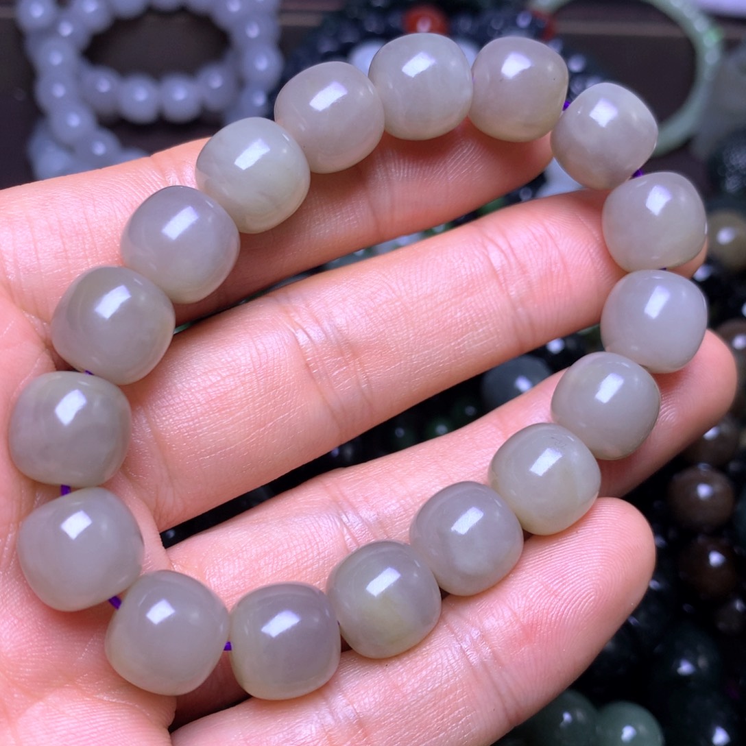 和田玉未镶嵌手串