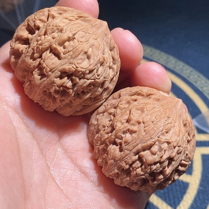 【闪购商品】文玩核桃吊坠【****】平谷绣球