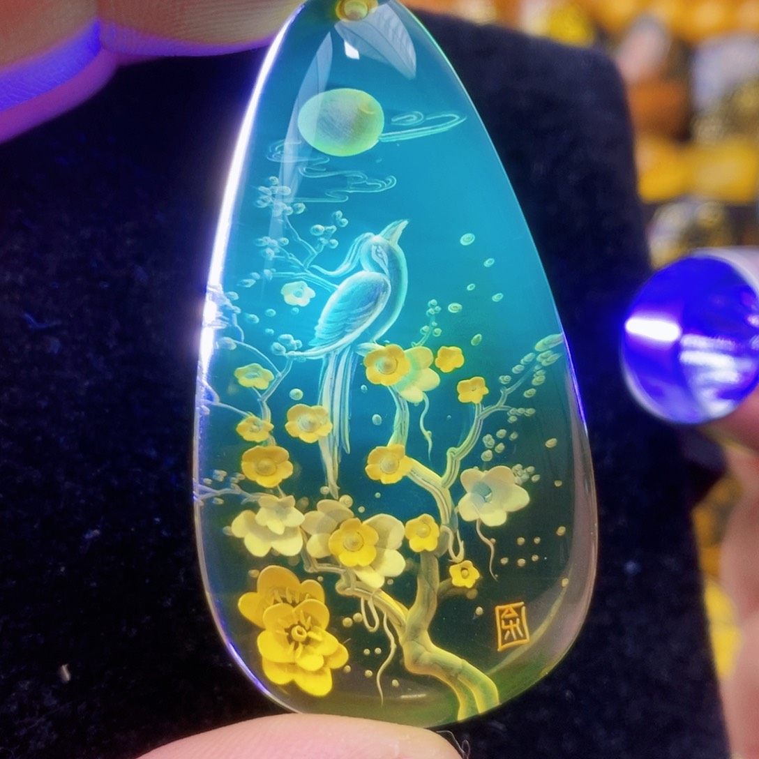 【闪购商品】金珀颈饰未镶嵌琥珀阴雕